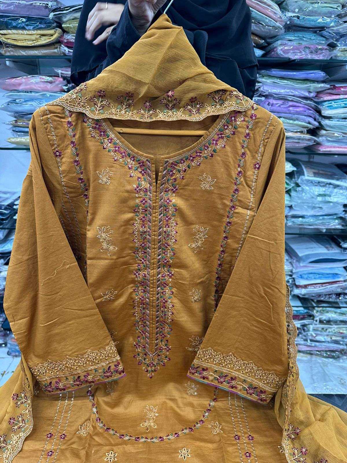 RTW PREMIUM LAWN COLLECTION BY TAWAKKAL-05